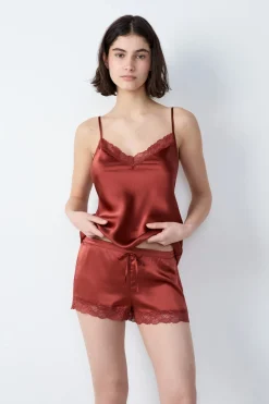 Pantalón corto de seda con detalle de encaje