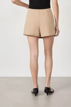 Pantalón corto liso