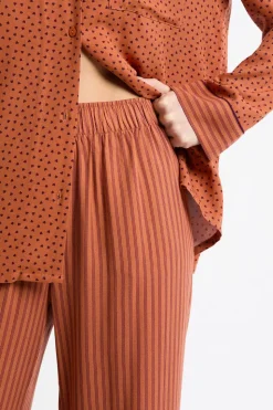 Pantalón de pijama a rayas