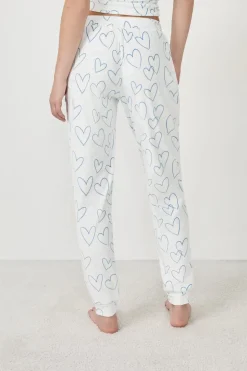 Pantalón de pijama con corazones