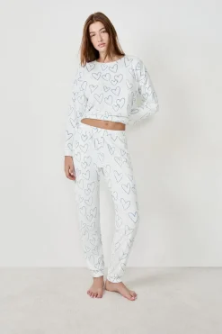 Pantalón de pijama con corazones