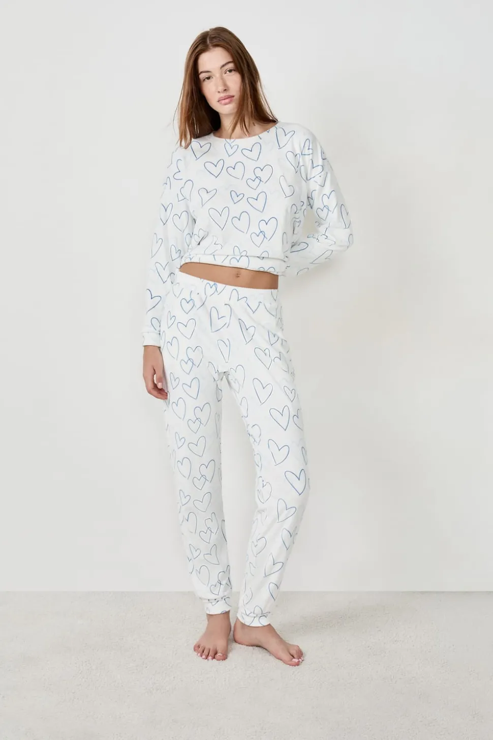 Pantalón de pijama con corazones