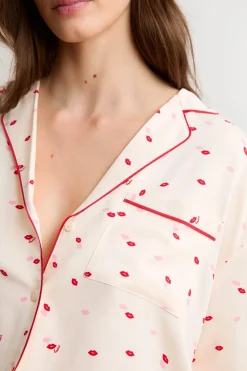 Pantalón de pijama satinados con estampado de besos