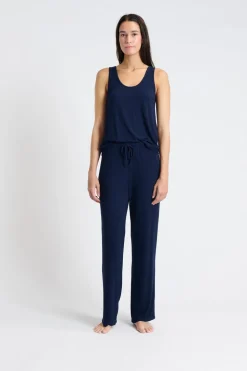 Pijama de tres piezas de satén