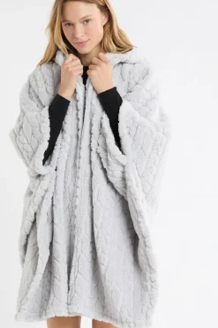 Poncho con mangas 3/4