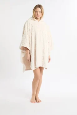 Poncho con mangas 3/4