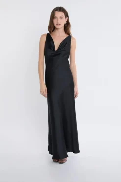 Robe longue satinée