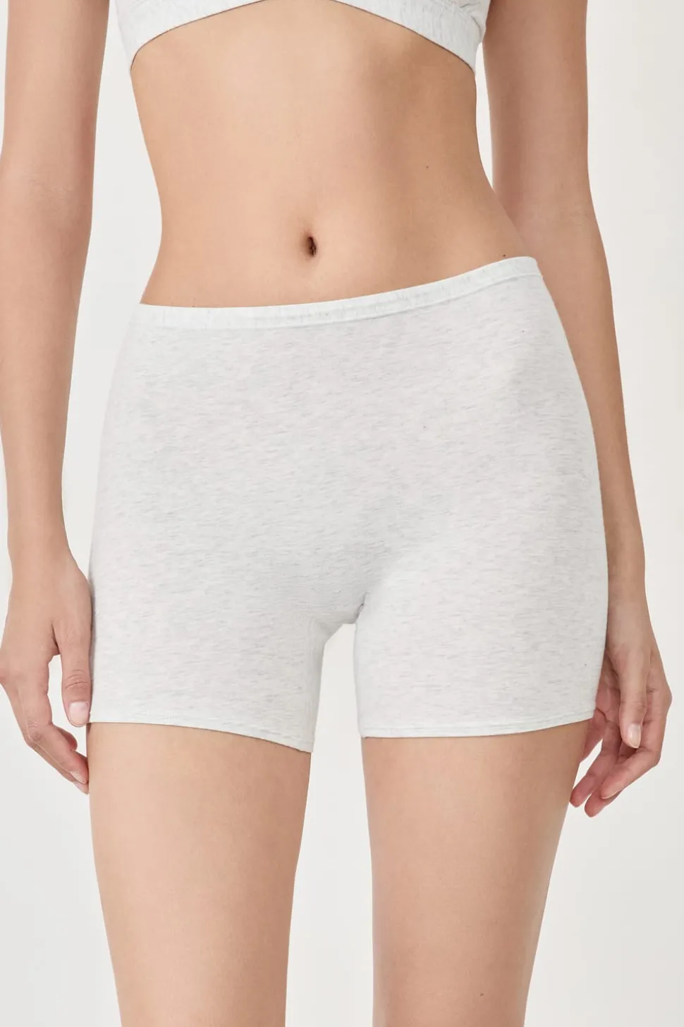 Short ciclista de algodón orgánico elástico