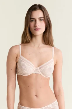 Soutien-gorge en dentelle avec bijou doré