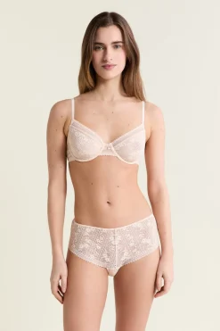 Soutien-gorge en dentelle avec bijou doré