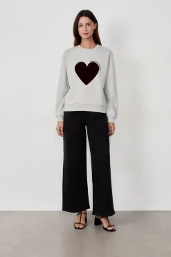 Sudadera estampada corazón