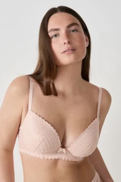 Sujetador Nº 5 - El escote pronunciado sin aros