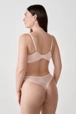 Sujetador Nº 6 - El triángulo copa fina