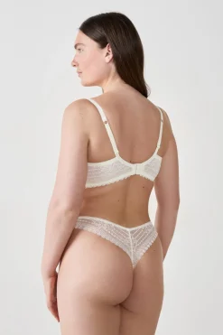 Sujetador Nº 5 - Sujetador de copas finas y escote pronunciado