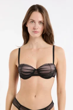 Sujetador balconnet con copas finas de tul