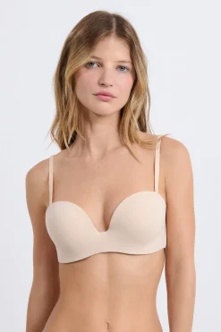 Sujetador bandeau de microfibra con tirantes desmontables