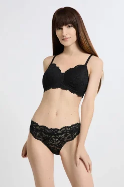 Sujetador con copas finas post-mastectomía