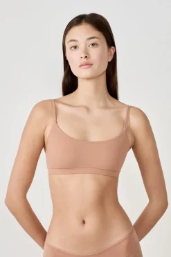 Sujetador de microfibra