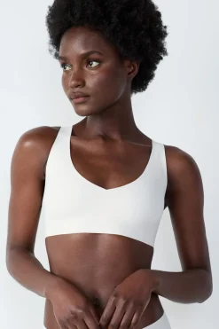 Sujetador de microfibra