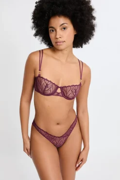 Sujetador N.9 - Balconnet con bordado floral