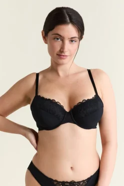 Sujetador N.4 - Copas finas de encaje