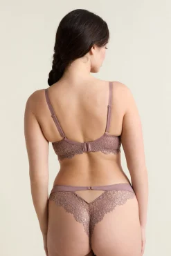 Sujetador N.5 - Copas finas escote pronunciado