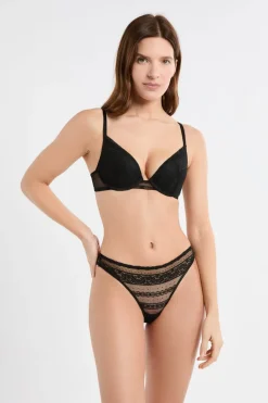 Sujetador N.2 - El push-up escote pronunciado de encaje