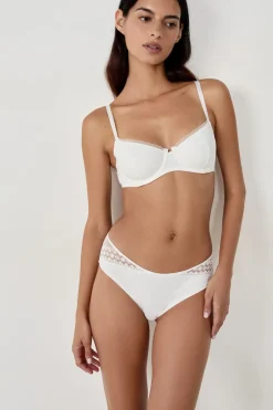 Sujetador sin relleno