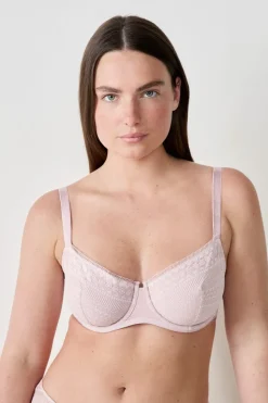 Sujetador sin relleno