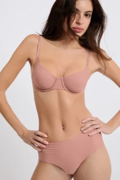 Sujetador sin relleno