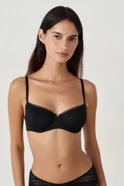 Sujetador sin relleno