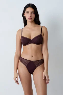 Sujetador sin relleno