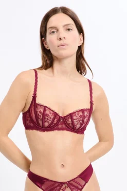 Sujetador sin relleno de tul y satén