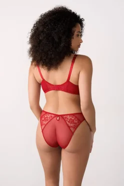 Sujetador sin relleno de tul y satén