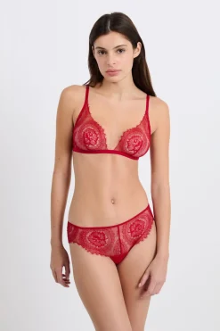 Sujetador triangular de encaje