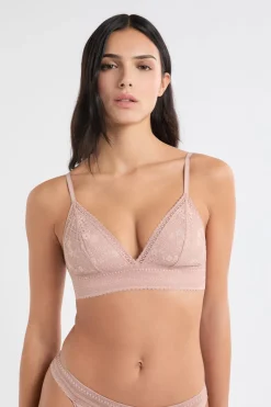 Sujetador triangular de encaje