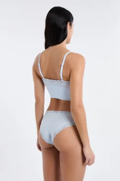 Sujetador triangular de microfibra y encaje