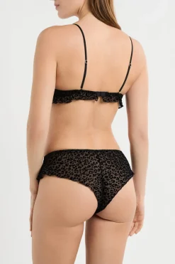 Sujetador triangular de tul con estampado de leopardo