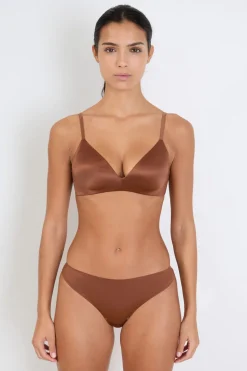 Sujetador triangular sin aros