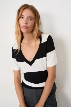 Suéter cuello en V manga corta