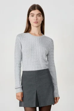 Suéter cuello redondo