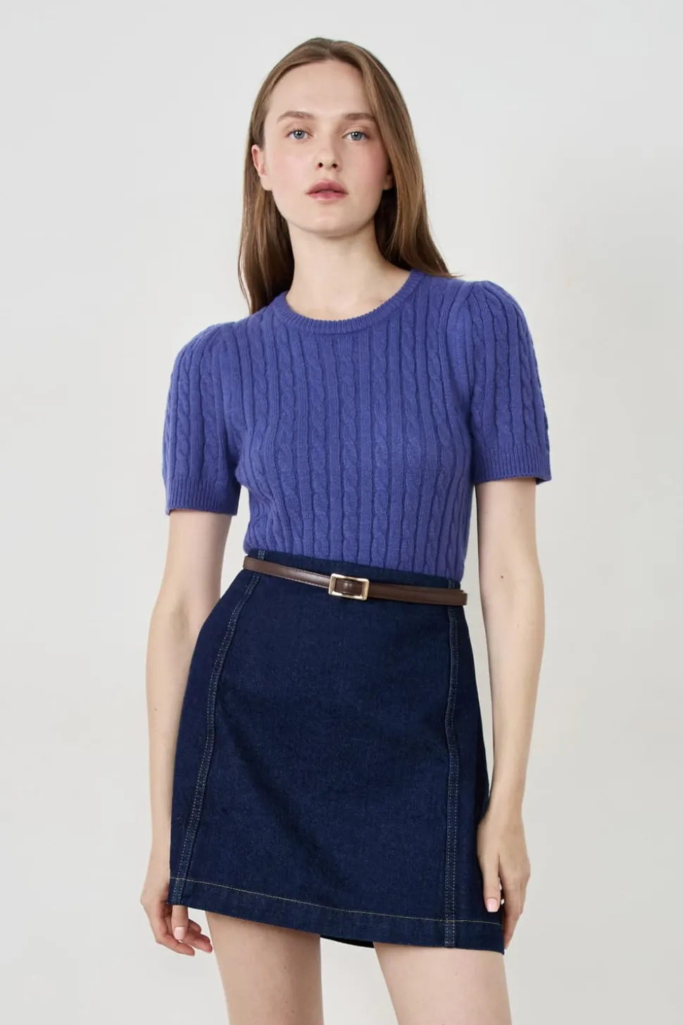 Suéter de manga corta con diseño trenzado