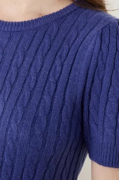 Suéter de manga corta con diseño trenzado