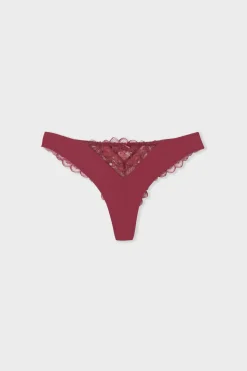 Tanga con detalles de encaje