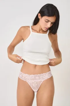 Tanga de encaje