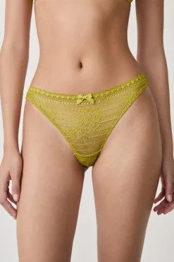 Tanga de encaje