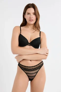 Tanga de encaje