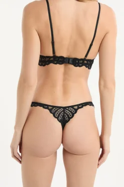Tanga de encaje