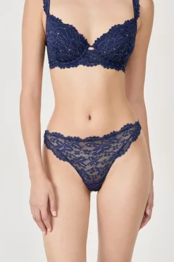 Tanga de encaje