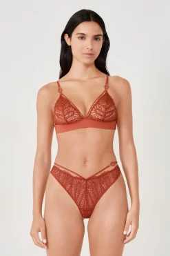 Tanga de encaje